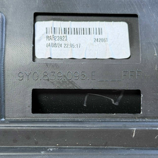 2019 2020 2021-2023 PORSCHE CAYENNE REAR LEFT DOOR LOWER DRIVER TRIM MOLDING
