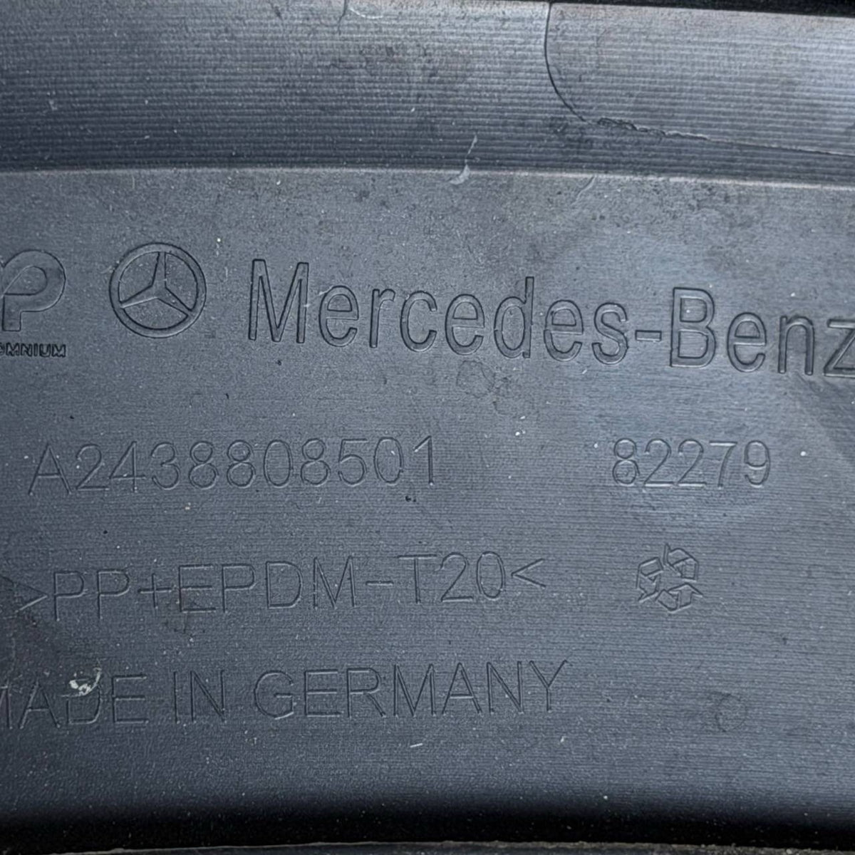 2022-2025 MERCEDES BENZ EQB300 FRONT LEFT DRIVER WHEEL ARCH FENDER TRIM MOLDING