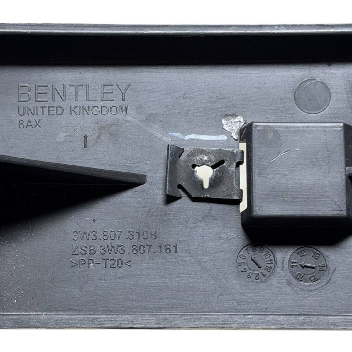 2012 2013 2014-2017 BENTLEY CONTINENTAL GT FRONT GRILLE SUPPORT BRACE BRACKET