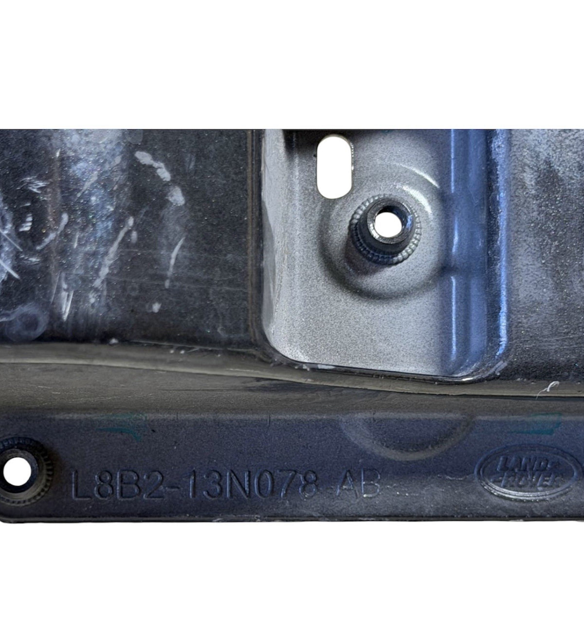 2020-2026 LAND ROVER DEFENDER FRONT RIGHT PASSENGER HEADLIGHT BRACKET SUPPORT