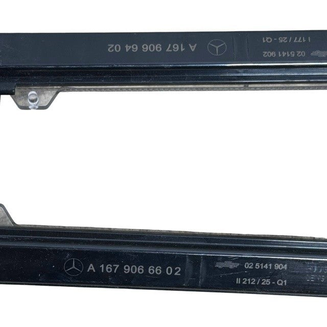 2020-2026 MERCEDES BENZ C167 GLE REAR RIGHT & LEFT SILL LAMP W/ WIRE