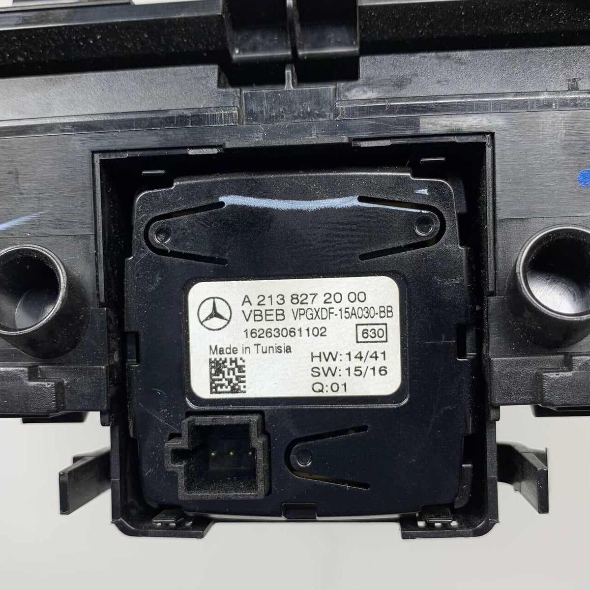 2015 2016 2017 2018 MERCEDES BENZ W205 AMG CENTER SWITCH BLOCK ASSEMBLY W/ CLOCK