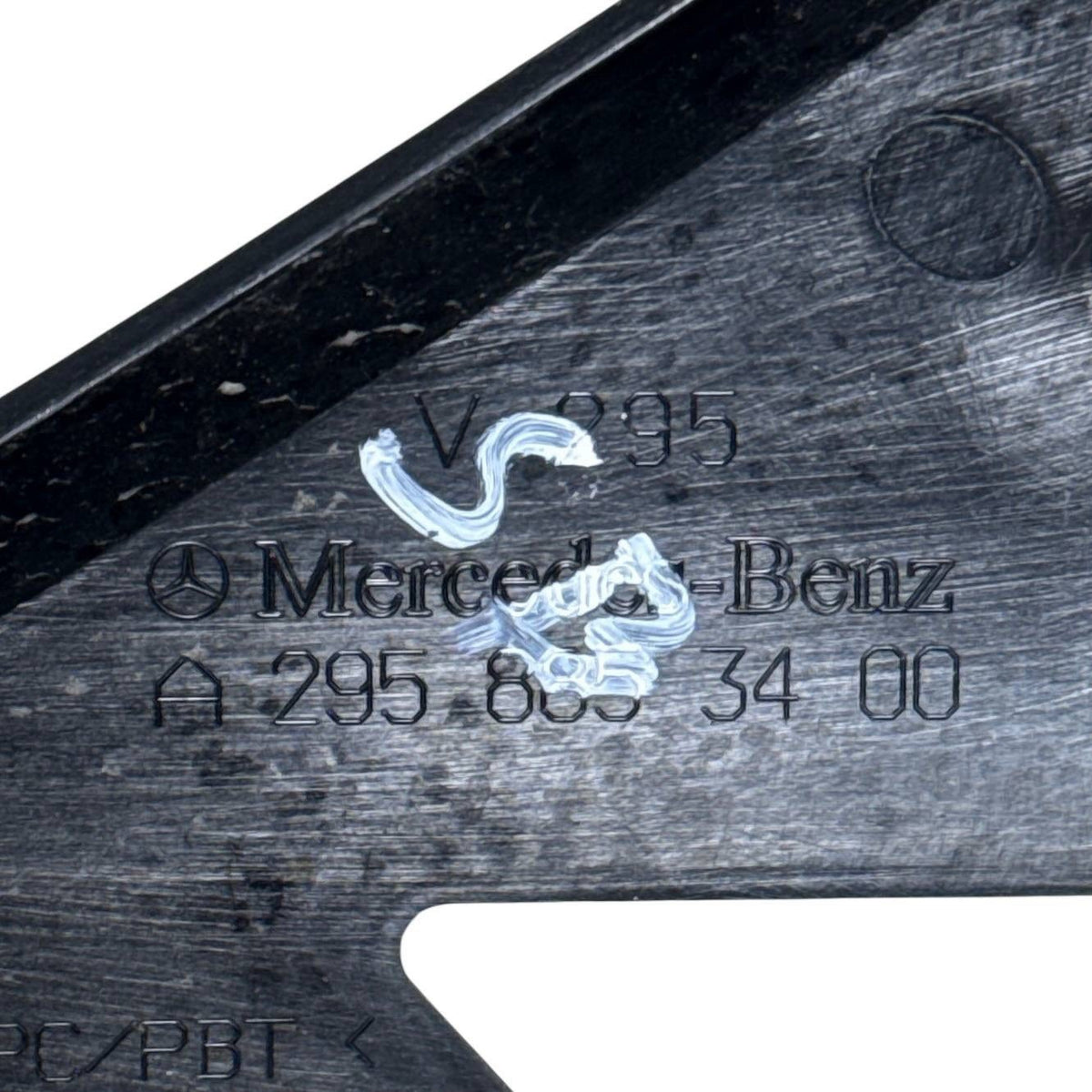 2023-2026 MERCEDES BENZ EQE350 EQE500 FRONT BUMPER CARRIER MOUNT BRACKET RIGHT