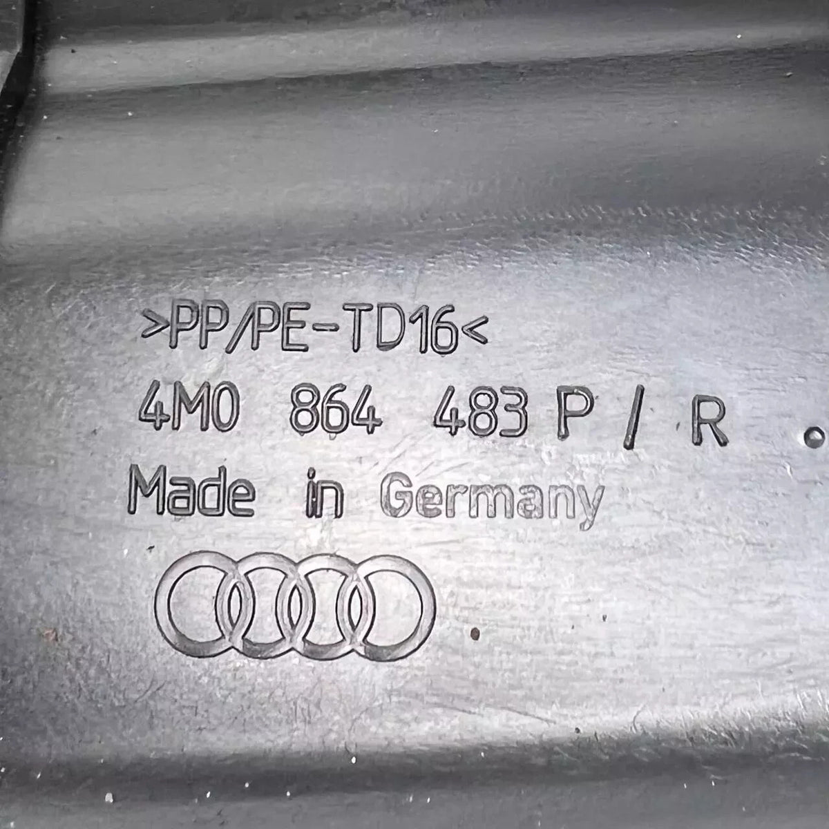 2017 2018 2019 2020-2022 AUDI Q7 SQ7 REAR TAILGATE BOOT LID TRUNK LOCK TRIM