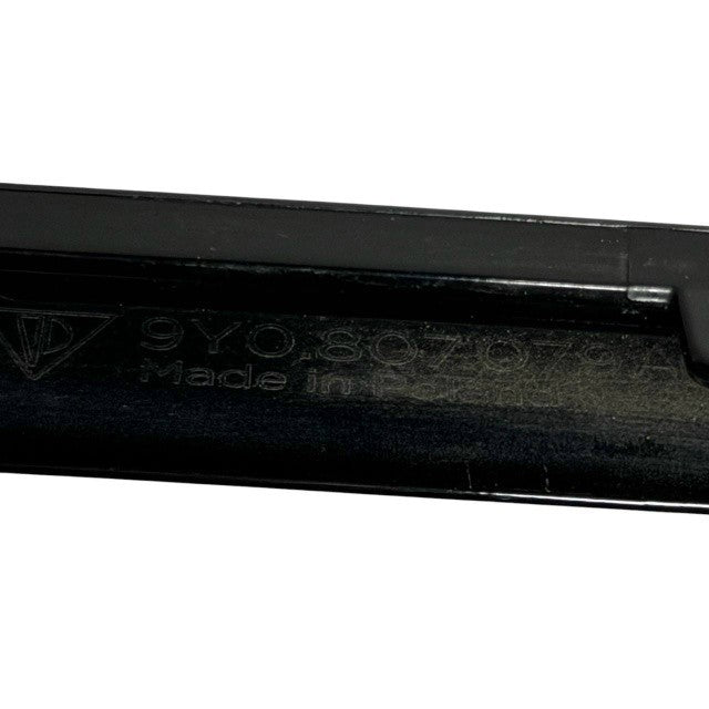 2024 2025 2026 2027 PORSCHE CAYENNE FRONT BUMPER CENTER MOLDING TRIM OEM USED