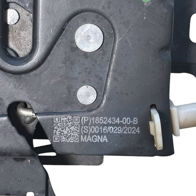 2024 2025 2026 2027 TESLA CYBERTRUCK FRONT FRUNK LID LATCH LOCK OEM 1852434-00-B