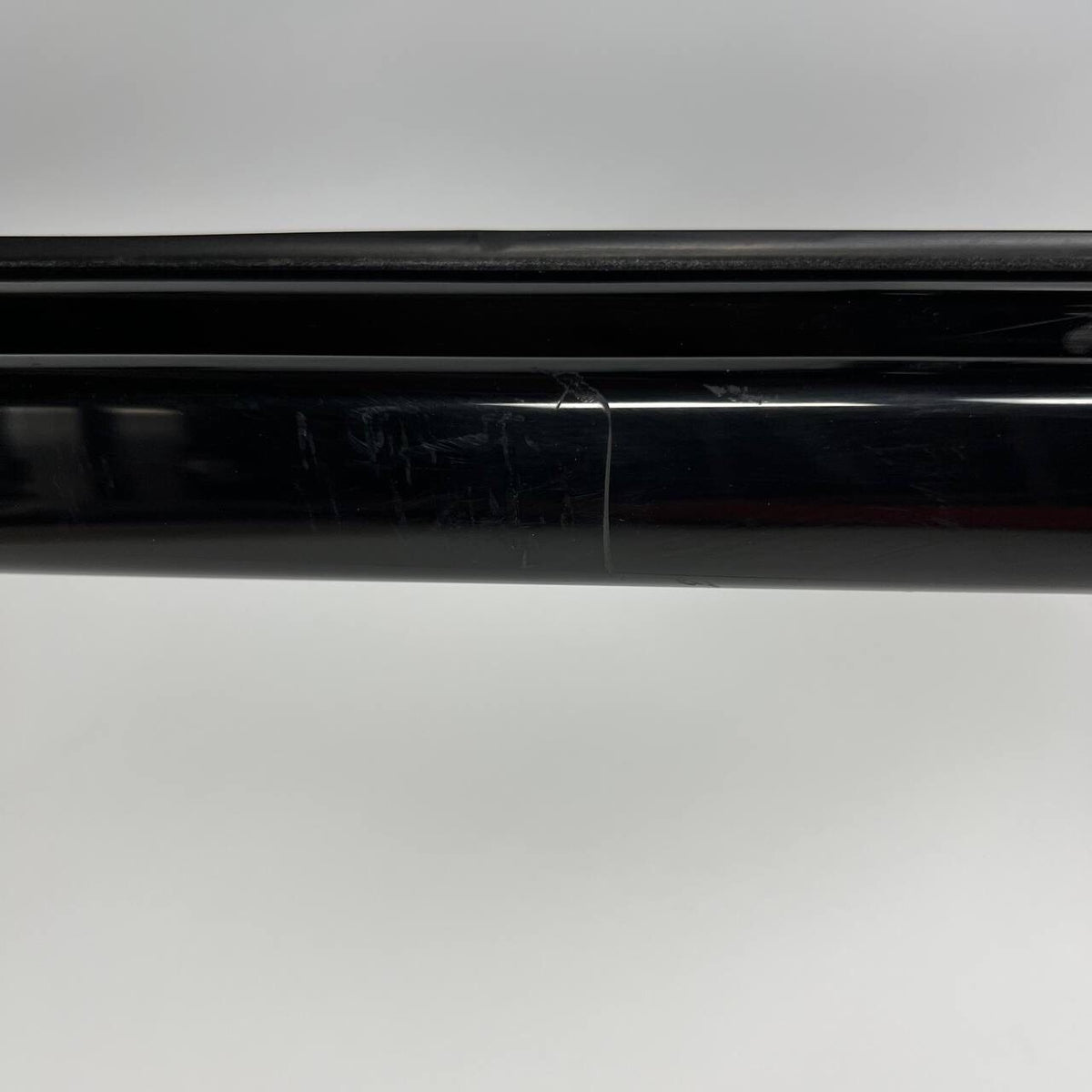 2020 2021-2024 ASTON MARTIN DBX ROOF RAIL RIGHT PASSENGER MOULDING COLOR BLACK