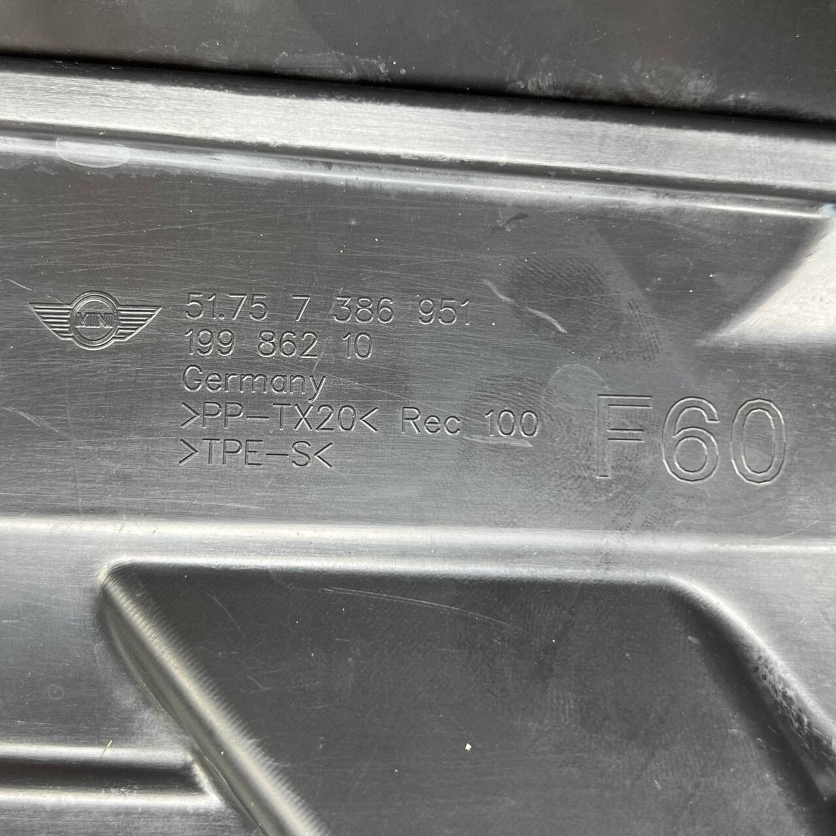2016 2017 2018 2019 MINI COUNTRYMAN F60 LOWER UNDERBODY LEFT TRIM PANEL OEM USED
