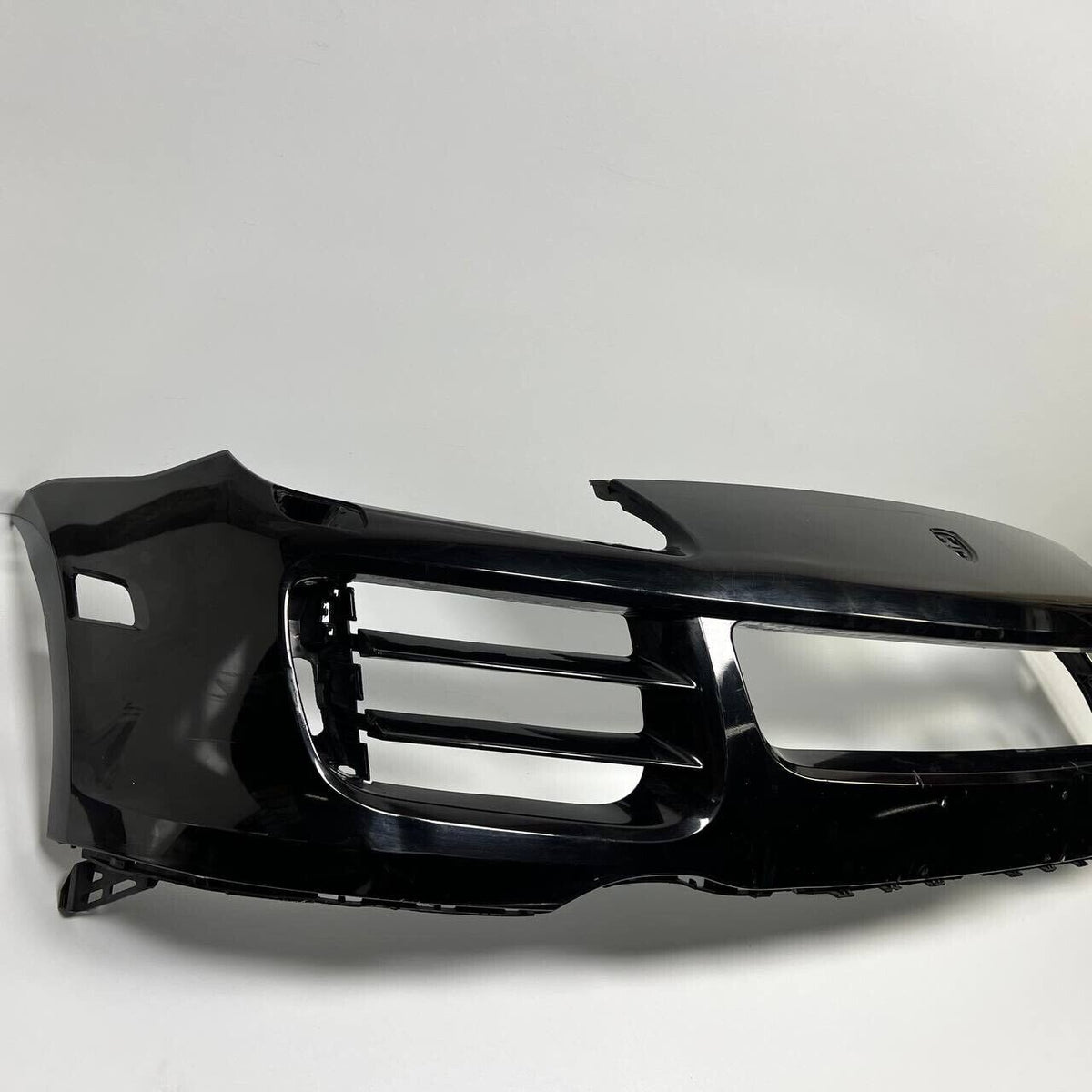 2008 2009 2010 PORSCHE CAYENNE FRONT BUMPER COVER OEM USED 7L5807221BB