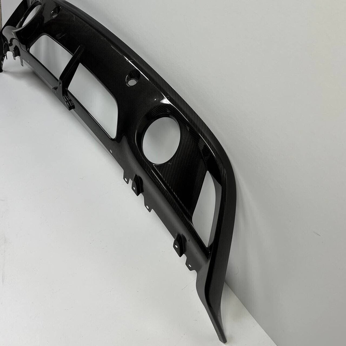 2012-2018 ASTON MARTIN VANQUISH REAR BUMPER VALANCE LOWER DIFFUSER CARBON FIBER