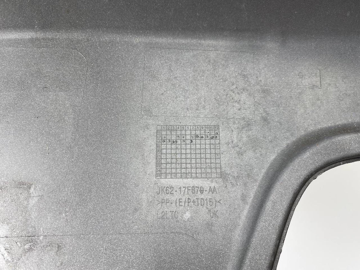 2018 2019 RANGE ROVER SPORT L494 BASE REAR BUMPER VALANCE MOULDING OEM