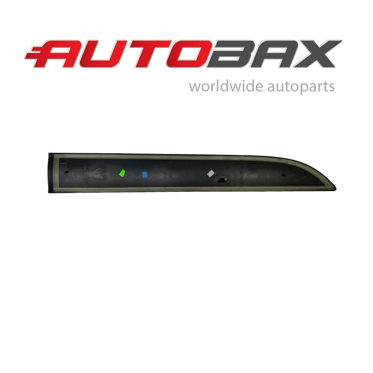 2014 2015 2016 2017 2018 PORSCHE MACAN FRONT DOOR LEFT LOWER CLADDING MOLDING