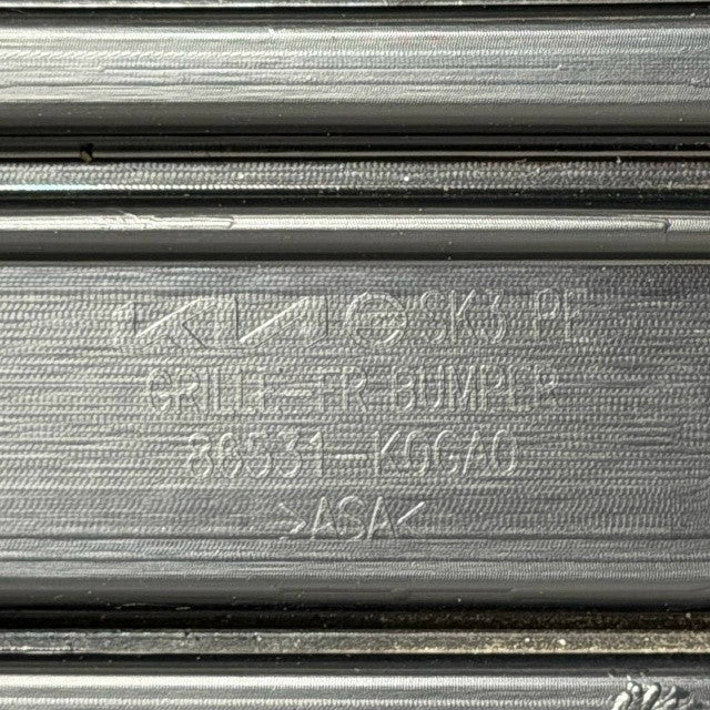 2024 2025 2026 KIA SOUL FRONT BUMPER CENTER GRILLE GRILL OEM USED
