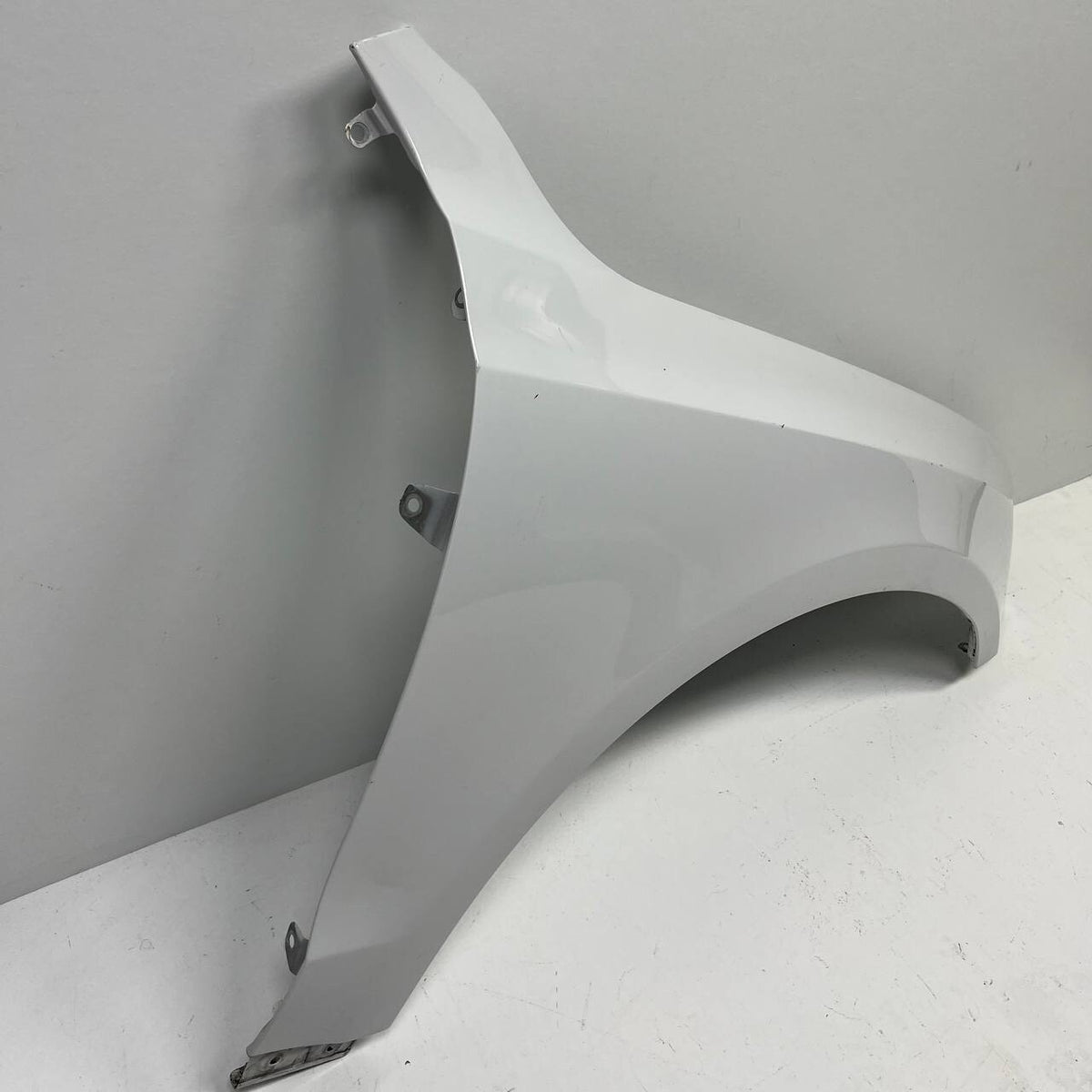 2009 2010 2011 2012 AUDI Q5 FRONT RIGHT FENDER OEM USED 8R0821106 PASSENGER