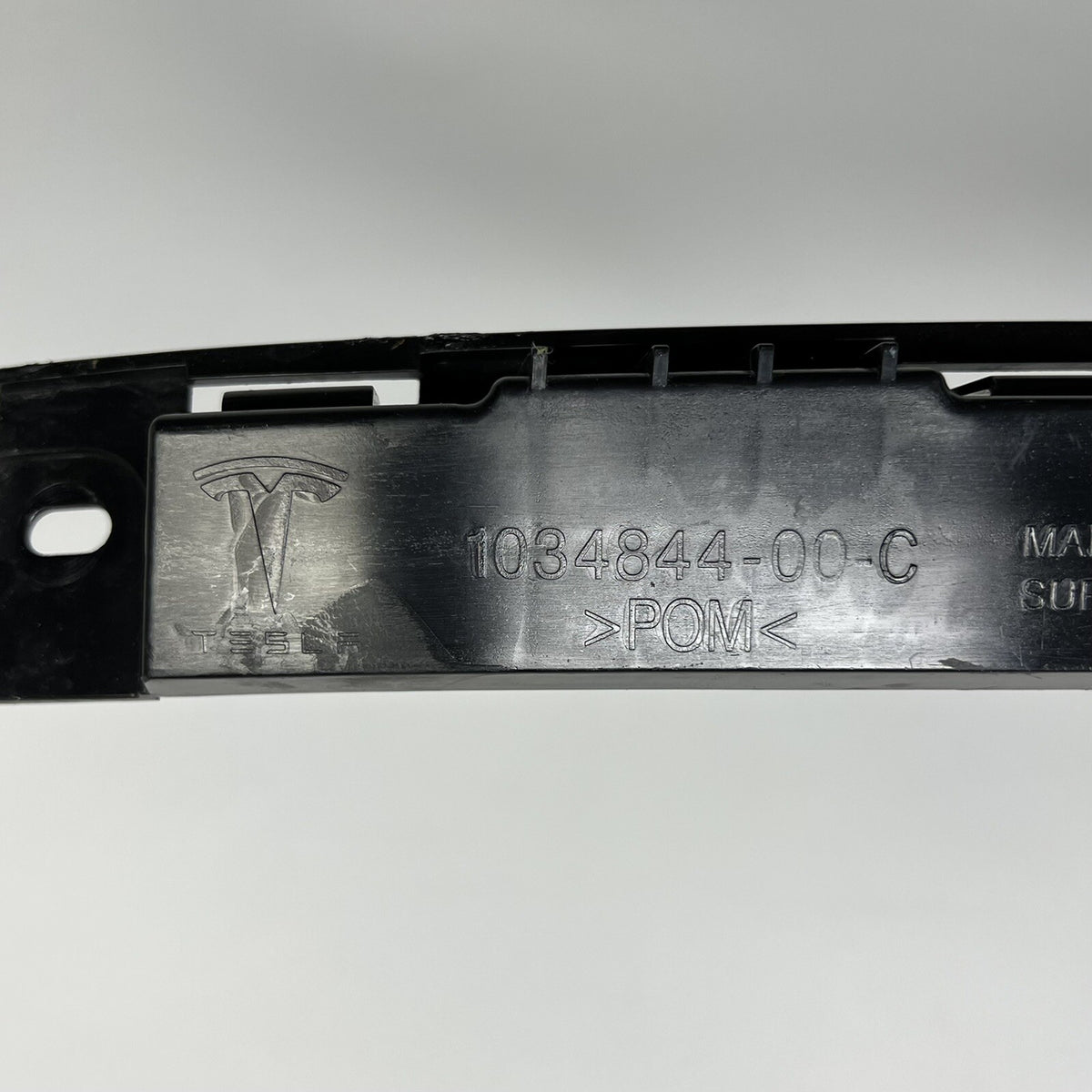 2016 2017 2018 2019-2021 TESLA MODEL X REAR BUMPER BRACKET CENTER 1034844-00-C