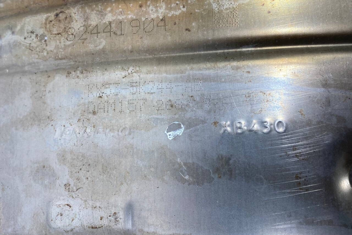2015 2016 2017 2018 2019 2020 JAGUAR F TYPE REAR EXHAUST SYSTEM MUFFLER 