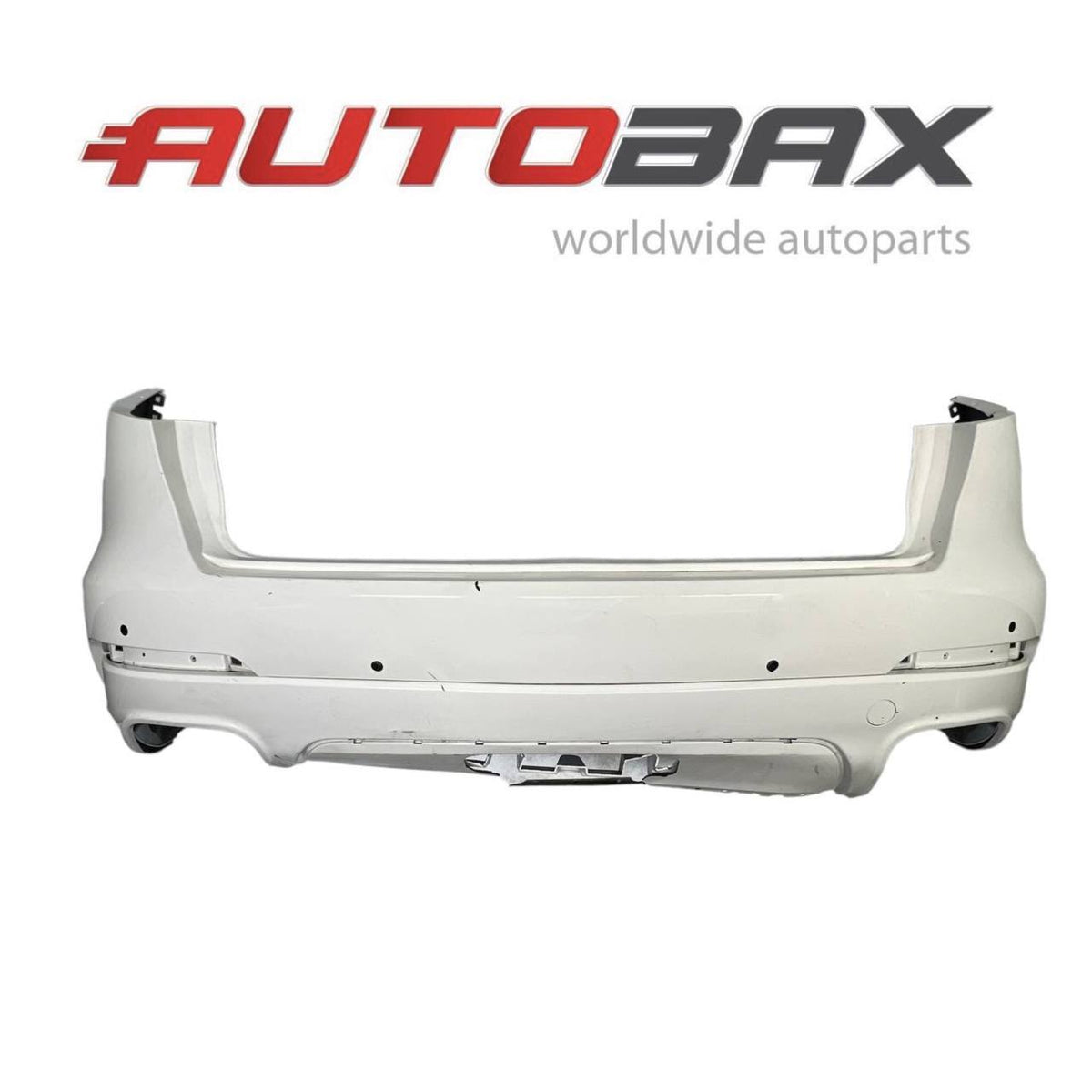 2017 2018 2019 MASERATI LEVANTE REAR BUMPER COVER OEM USED 06701481520