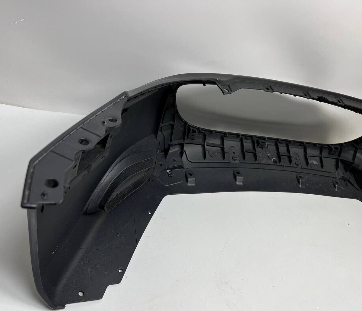 2009 2010 2011 2012 2013 2014 FERRARI CALIFORNIA FRONT BUMPER COVER USED OEM