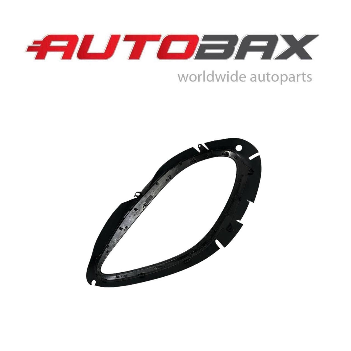 2020 2021 2022 2023 2024 PORSCHE MACAN FRONT RIGHT PASSENGER HEADLAMP SEAL TRIM