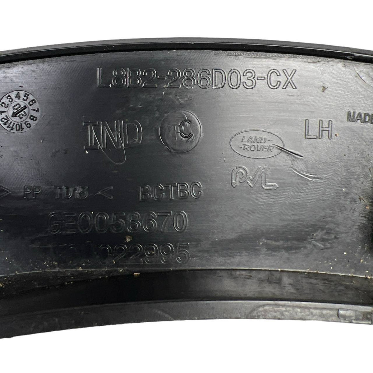 2020- 2024 LAND ROVER DEFENDER L663 WHEEL ARCH FLARE MOLDING LEFT REAR DRIVER