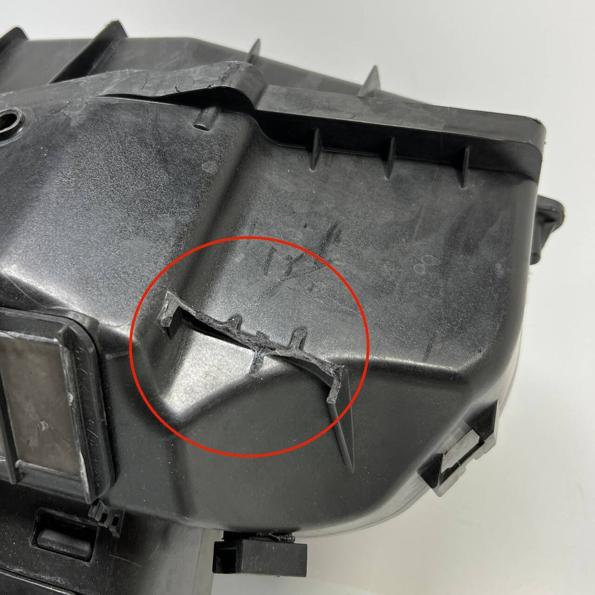 2012 2013 2014-2019 PORSCHE 911 991 GT3 AIR CLEANER FILTER AND HOUSING ASSEMBLY