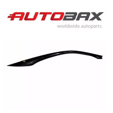 2017 2018-2023 ASTON MARTIN DB11 RAIL LEFT MOLDING TRIM DRIVER SIDE FINISHER OEM