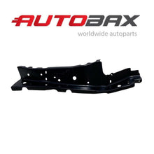 2019 2020 2021-2025 PORSCHE MACAN FENDER RIGHT PASSENGER APRON BRACKET SUPPORT