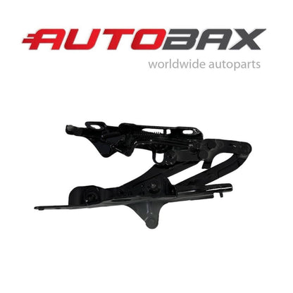 2017 2018 2019 2020 2021 PORSCHE PANAMERA FRONT RIGHT HOOD HINGE SUPPORT BRACKET