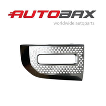 2020 2021-2024 LAND ROVER DEFENDER BUMPER RIGHT PASSENGER FOG LIGHT GRILLE COVER