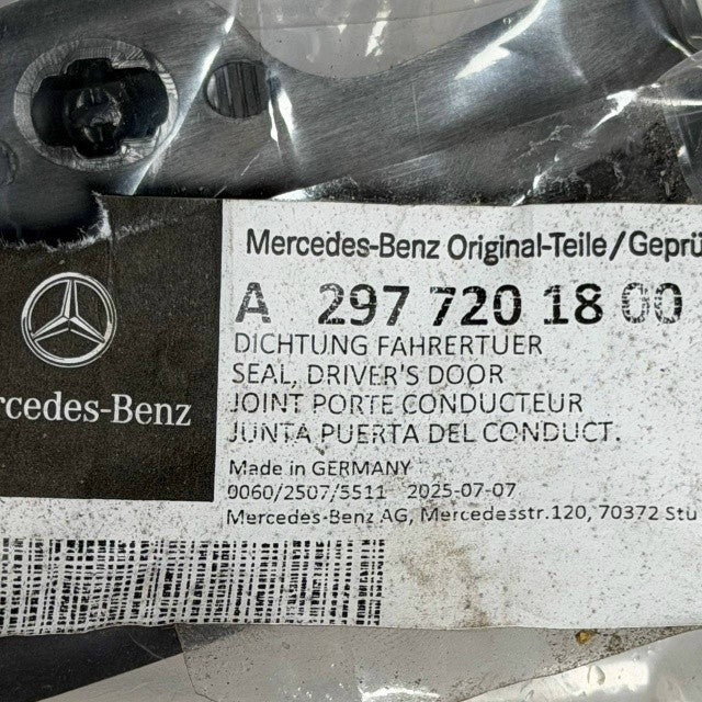 2022 2023 2024-2026 MERCEDES BENZ V297 EQS FRONT RIGHT DOOR MOLDING TRIM SEAL
