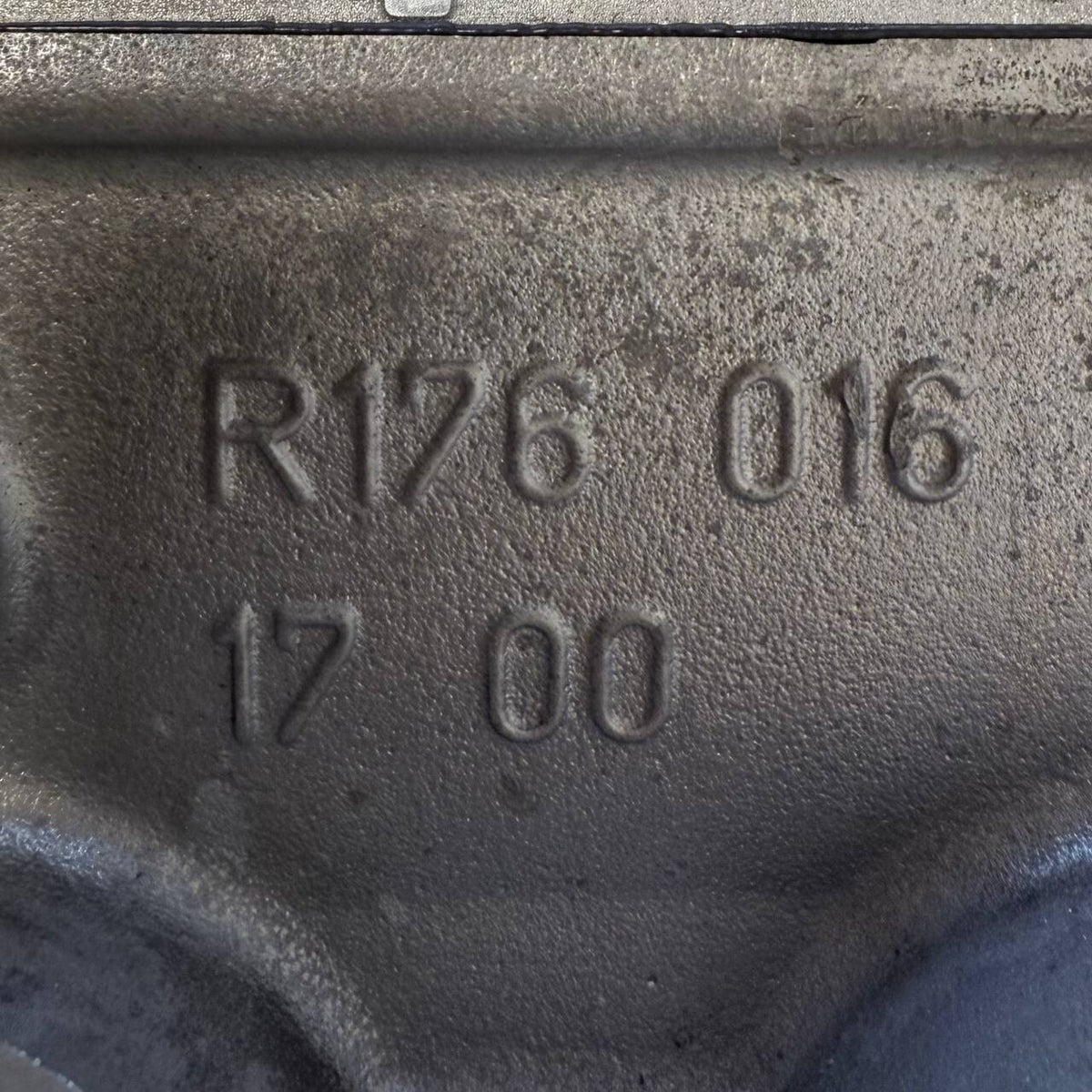 2018 2019-2021 MERCEDES-BENZ S560 M177 R176 LEFT DRIVER ENGINE MOTOR CYLINDER