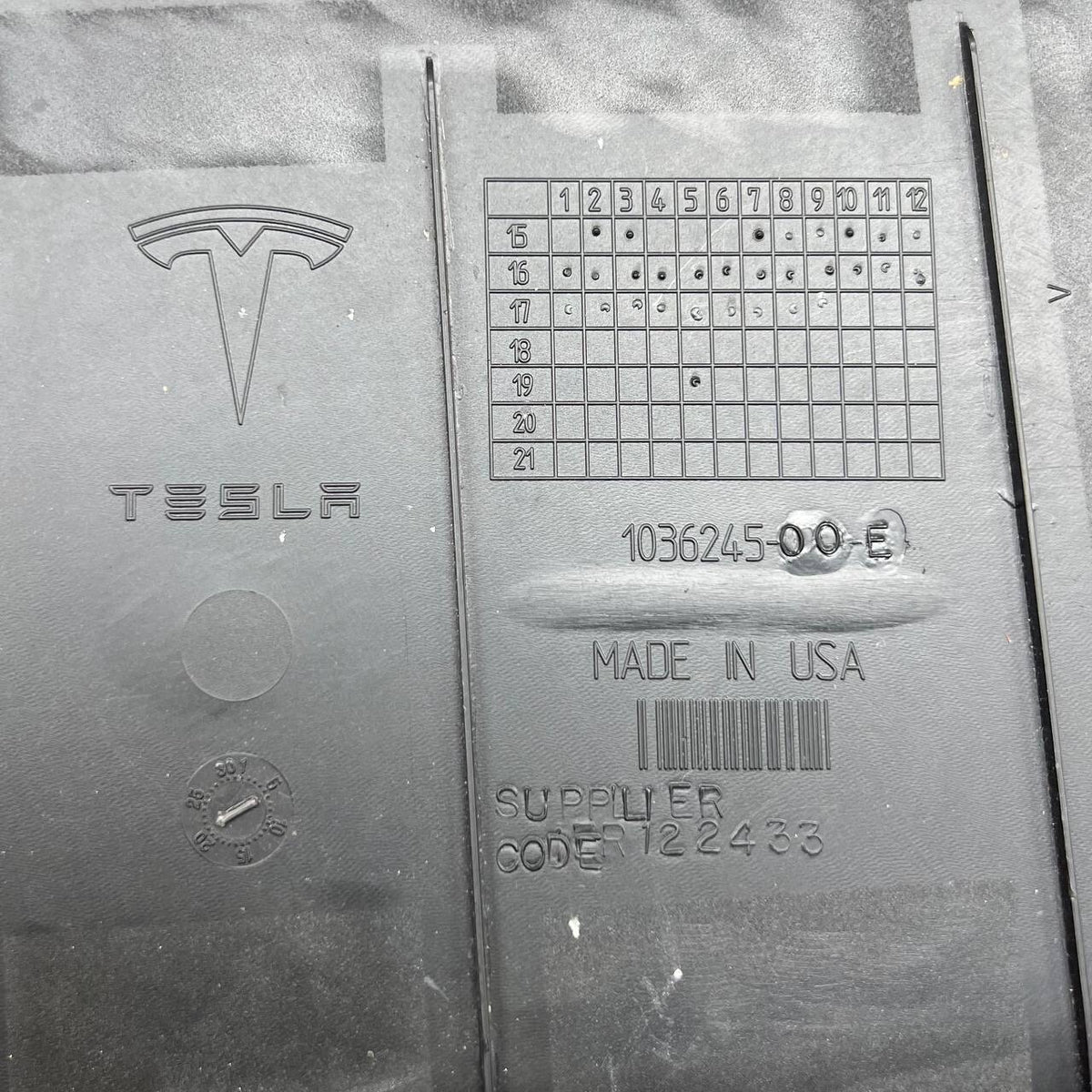 2016 2017 2018 2019 TESLA MODEL X WINDSHIELD COWL APRON VENT COVER FRONT OEM