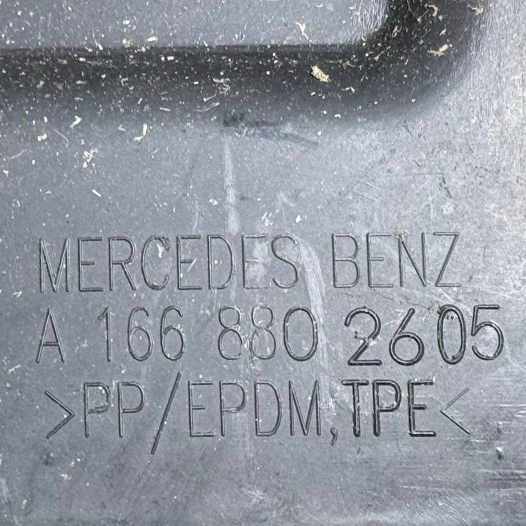2015 2016-2019 MERCEDES BENZ GL63 AMG FRONT LEFT WHEEL FENDER LINER SPLASH GUARD