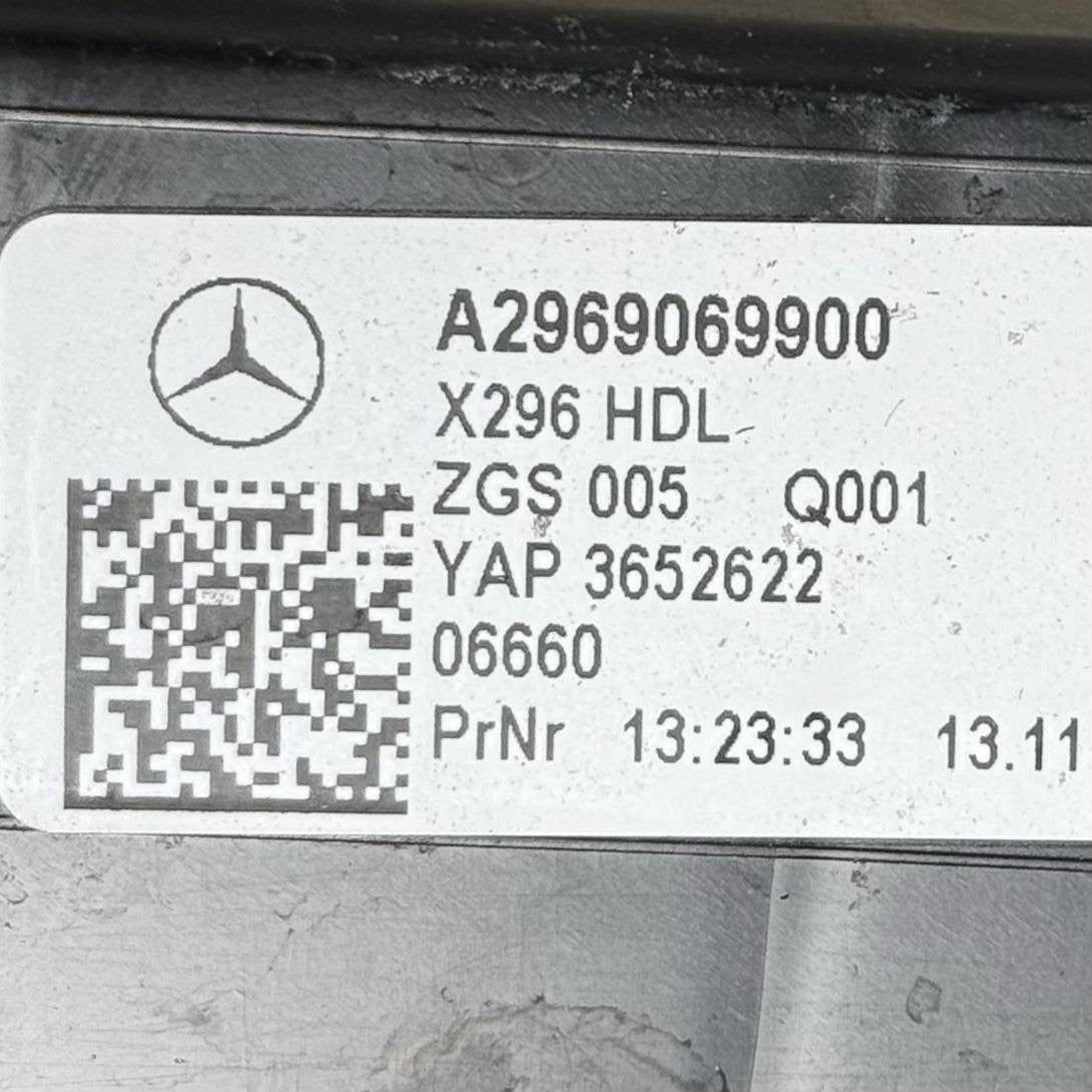 2023 2024 2025 2026 MERCEDES BENZ EQS X296 EQS450 REAR CENTER TAILLIGHT LAMP BAR