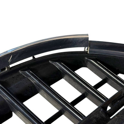 2022 2023 2024 2025 MERCEDES BENZ W206 C CLASS FRONT BUMPER CENTER GRILLE USED