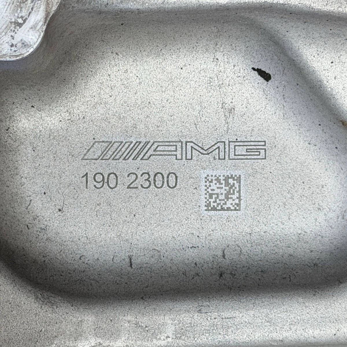 2017-2021 MERCEDES BENZ AMG GT REAR RIGHT PASSENGER SPINDLE KNUCKLE WHEEL HUB