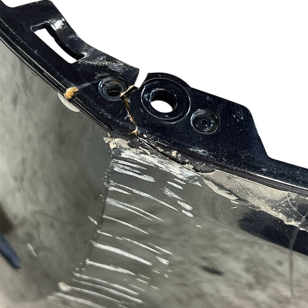 2017 2018 2019 2020 BENTLEY MULSANNE FRONT BUMPER COVER OEM USED 3Y0807152