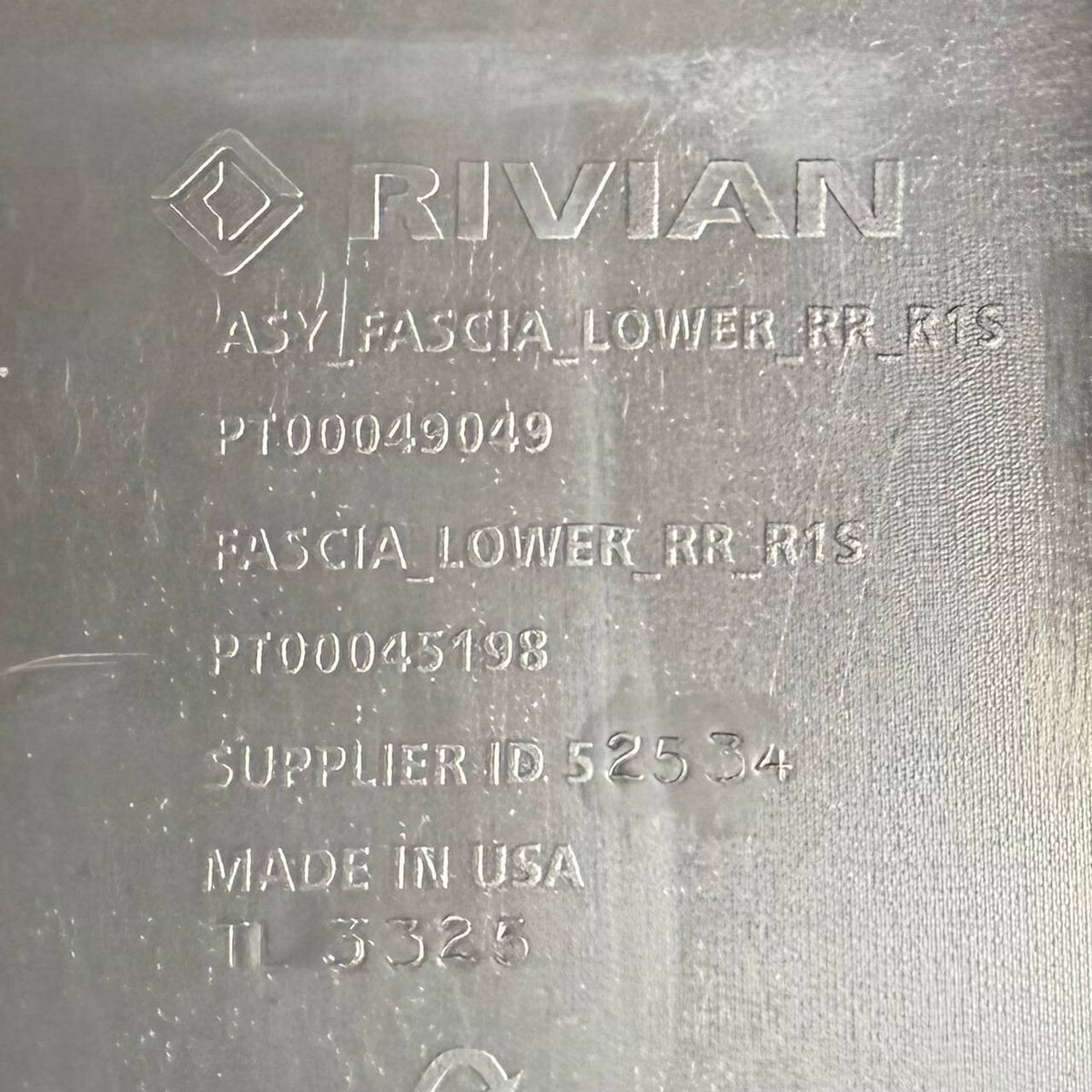 2022 2023 2024 2025 RIVIAN R1S REAR LOWER BUMPER TRIM VALANCE DIFFUSER PANEL OEM