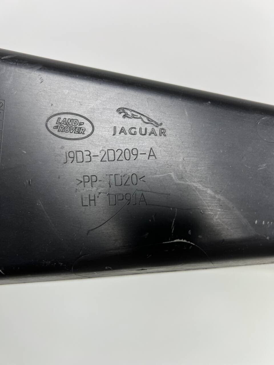 2019 2020 2021 2022 JAGUAR I-PACE AIR DUCT RADIATOR SUPPORT FRONT LEFT OEM USED