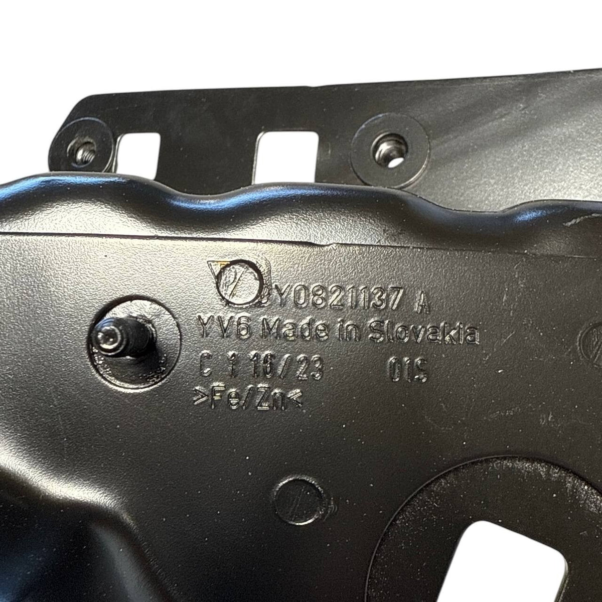 2018-2024 PORSCHE CAYENNE FRONT LEFT DRIVER FENDER BRACKET MOUNT SUPPORT