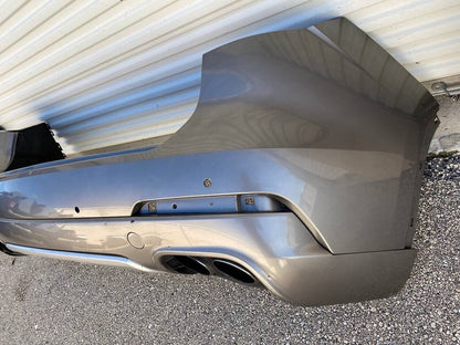 2017 2018 MASERATI LEVANTE REAR BUMPER COVER W/ LOWER VALANCE W/ MUFFLER EXHAUST