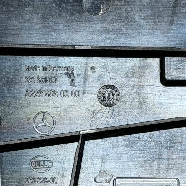 2021 2022 2023 2024 2025 MERCEDES BENZ W223 FRONT CRUISE CONTROL SENSOR PLATE