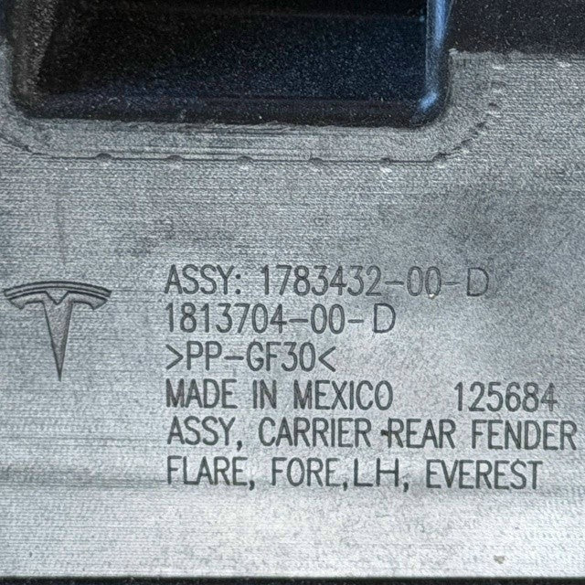 2024 2025 2026 TESLA CYBERTRUCK REAR LEFT ARCH FENDER TRIM BRACKET FLARE MOUNT