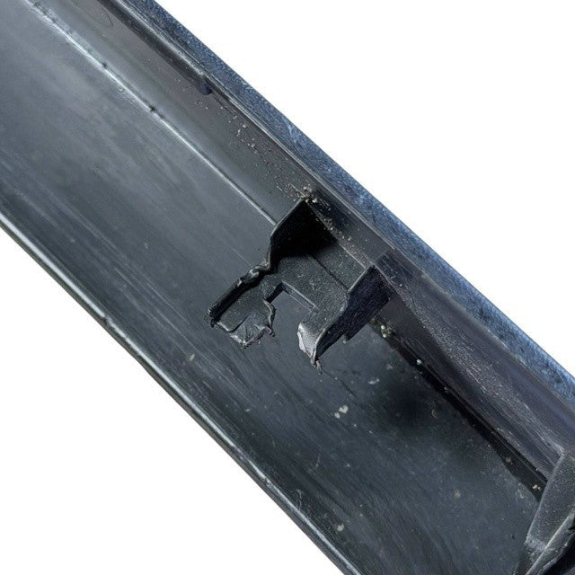 2020 2021 2022-2026 LAND ROVER DEFENDER FRONT RIGHT WHEEL FLARE FENDER MOLDING