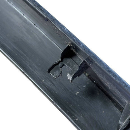 2020 2021 2022-2026 LAND ROVER DEFENDER FRONT RIGHT WHEEL FLARE FENDER MOLDING