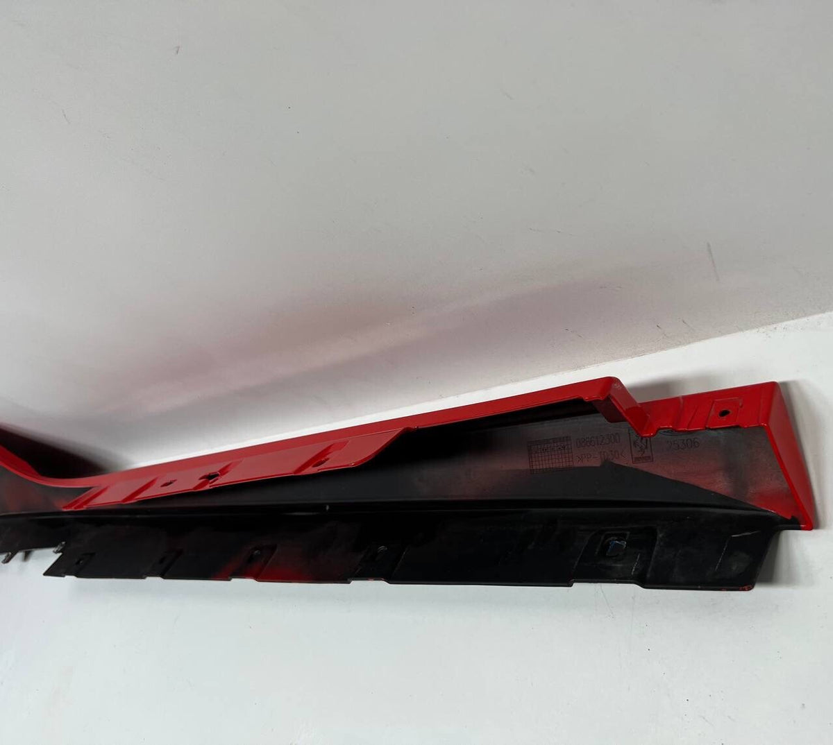 2016 2017 2018 2019 2020 FERRARI 488 GTB SPIDER LEFT DRIVER SKIRT ROCKER MOLDING