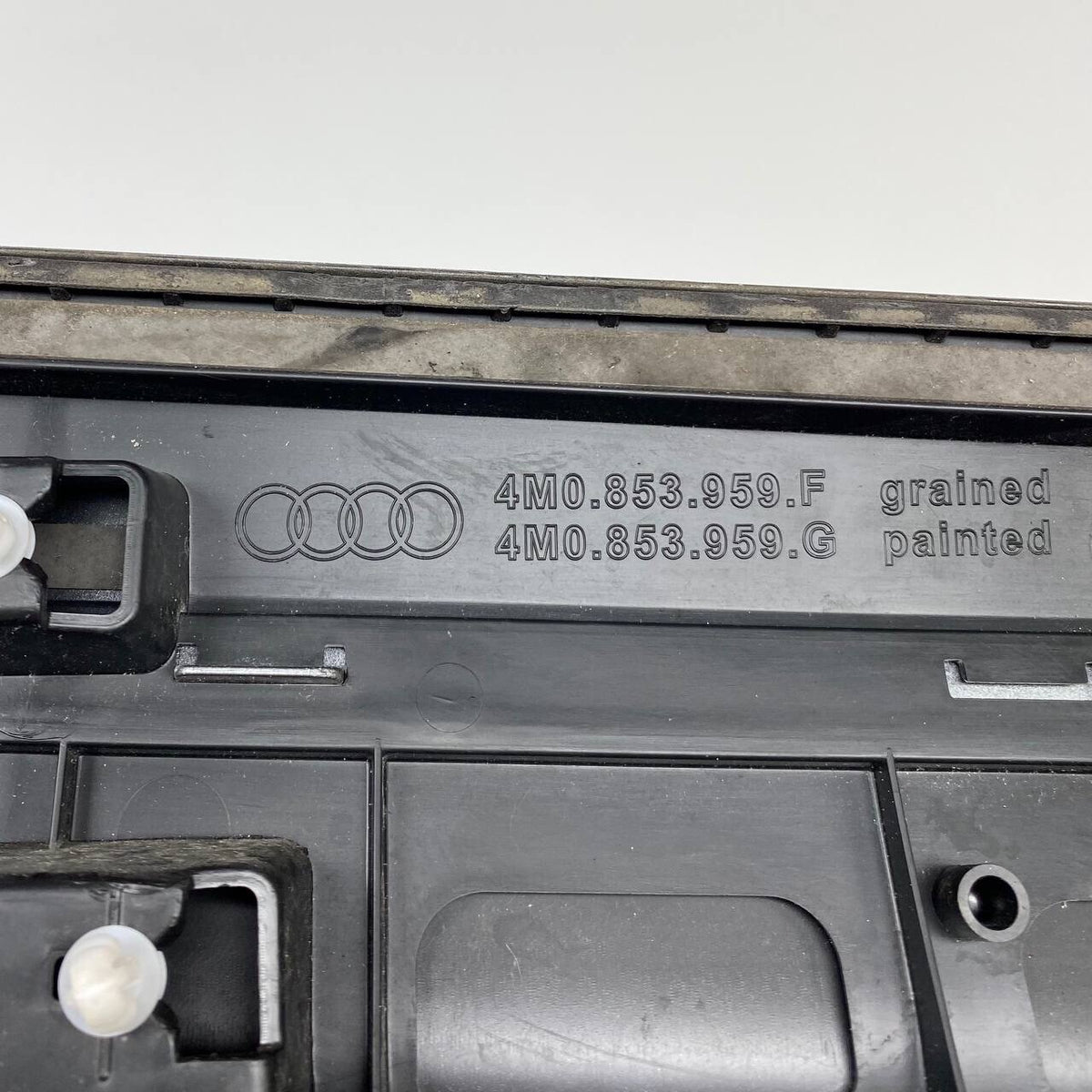 2017 2018 2019 AUDI Q7 FRONT DOOR LH LEFT DRIVER SIDE LOWER CLADDING MOLDING OEM