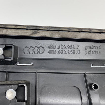 2017 2018 2019 AUDI Q7 FRONT DOOR LH LEFT DRIVER SIDE LOWER CLADDING MOLDING OEM