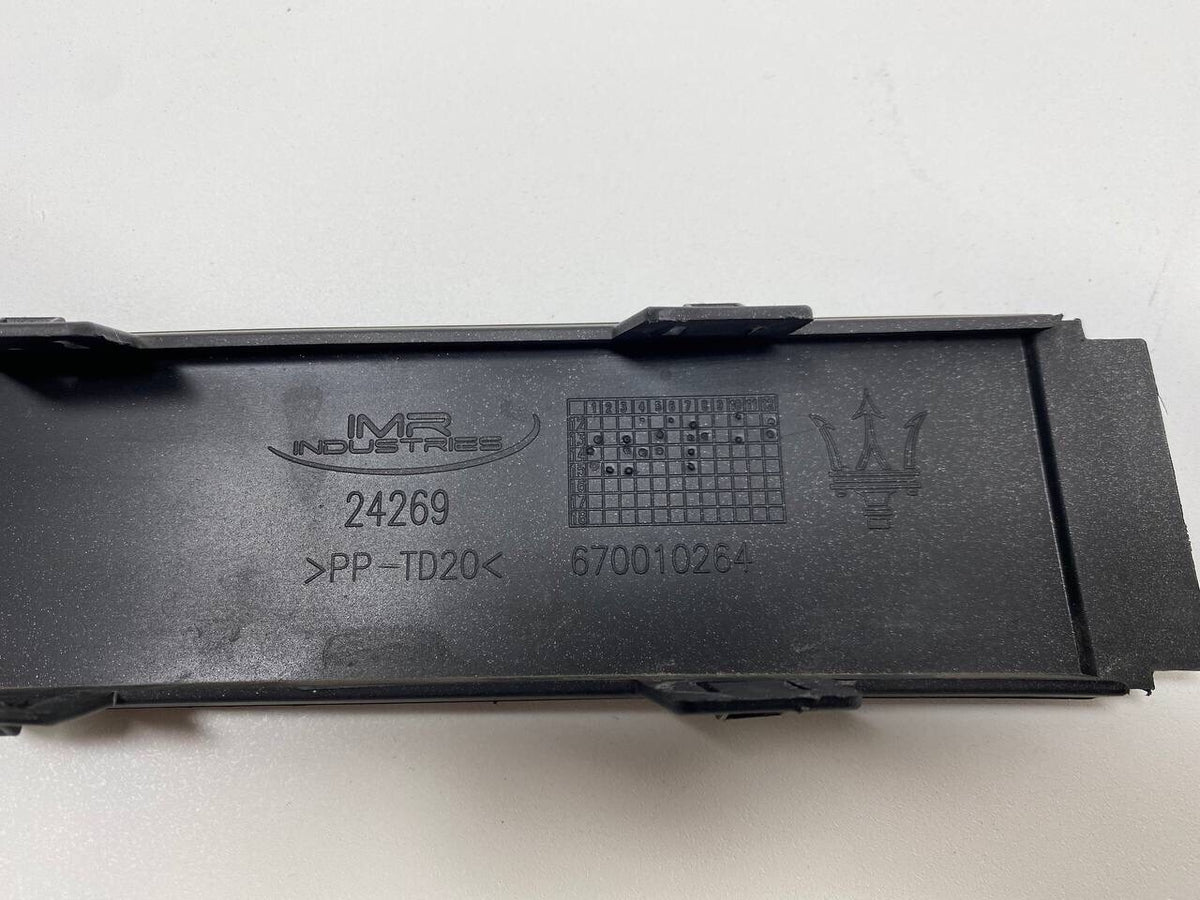 2013 2014 2015 2016 MASERATI QUATTROPORTE CENTRAL LOWER MOULDING REAR BUMPER OEM