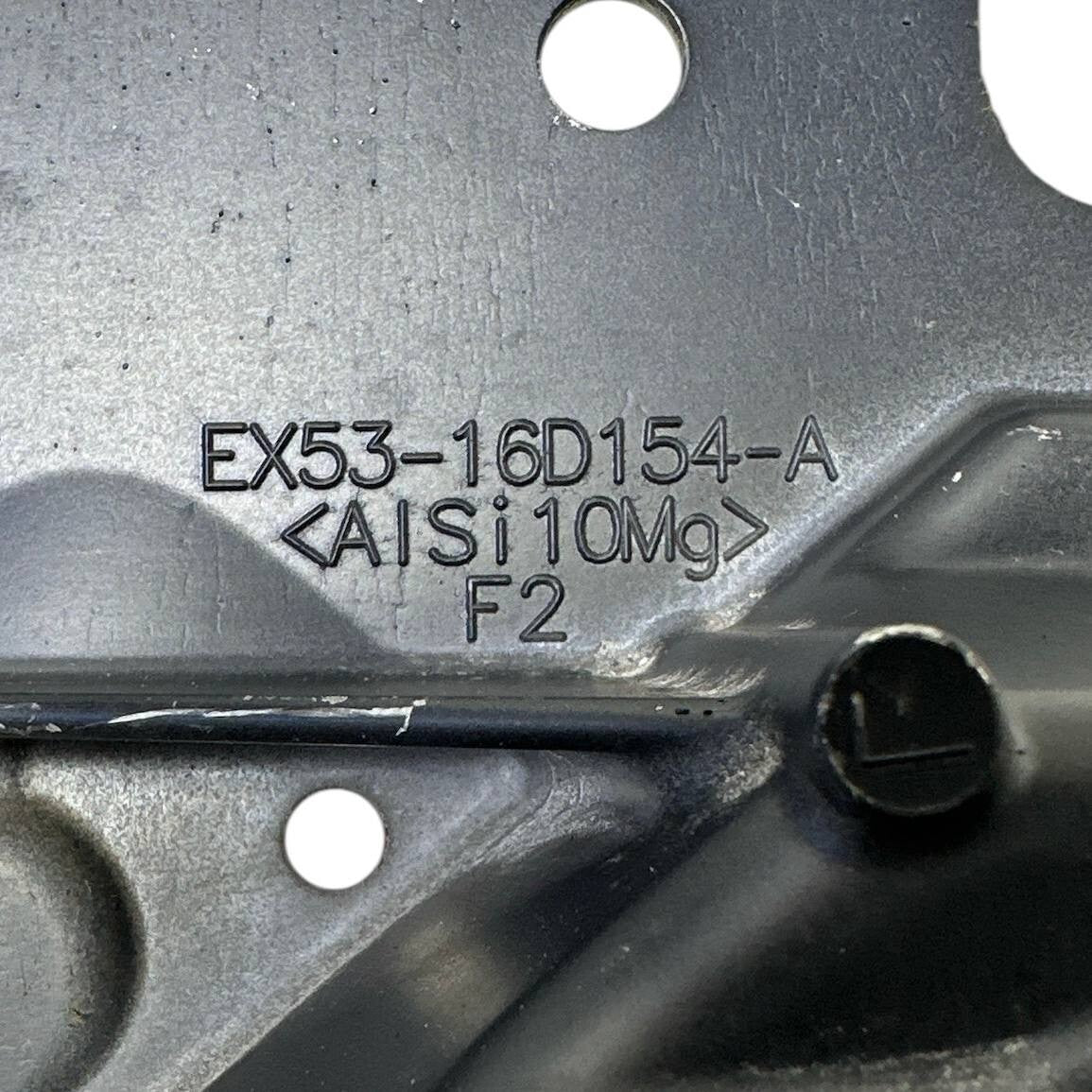 2014 2015 2016-2024 JAGUAR F-TYPE FRONT RIGHT SIDE FENDER BRACKET MOUNT SUPPORT